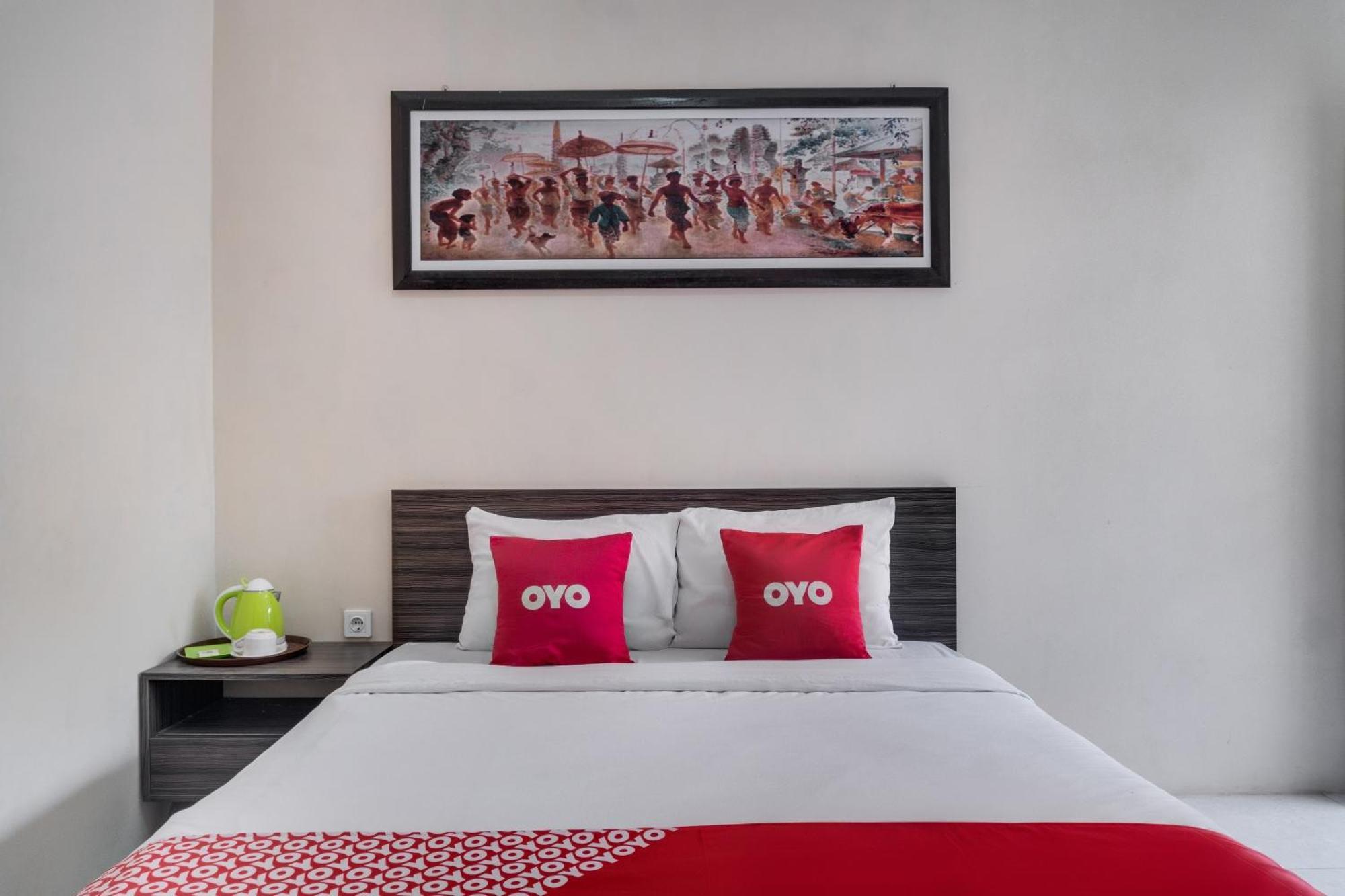 Super Oyo 1579 Kate'El Inn Banyuwangi  Extérieur photo